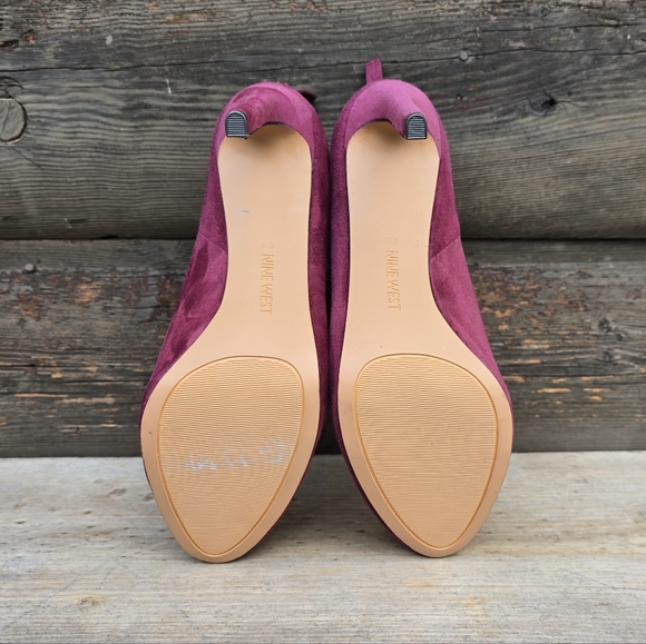 Nine West NEW Navajoe Rich Burgundy Suede, Hidden Platform, Comfort Bootie 8M - Picture 14 of 15